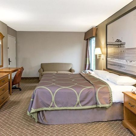 Super 8 By Wyndham Orangeburg Hotel Buitenkant foto