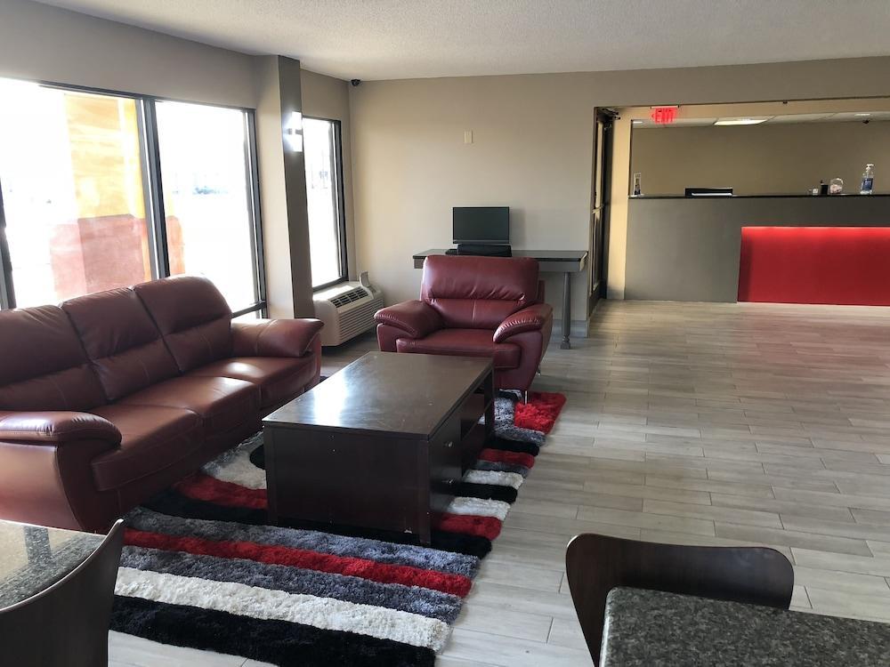Super 8 By Wyndham Orangeburg Hotel Buitenkant foto